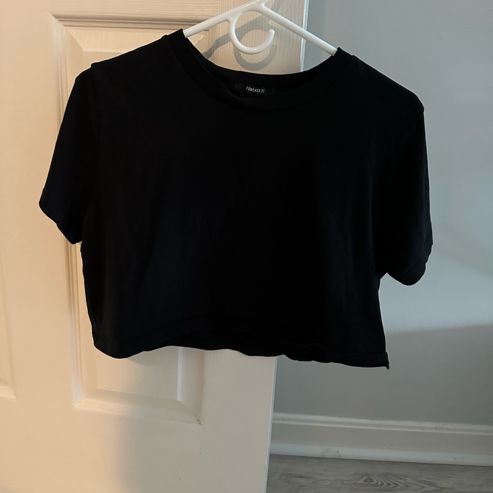 Forever 21 Black Crop T-Shirt Short Sleeve